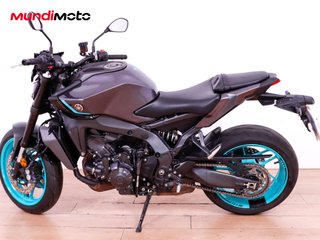 YAMAHA MT 09
