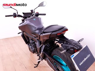 YAMAHA MT 09