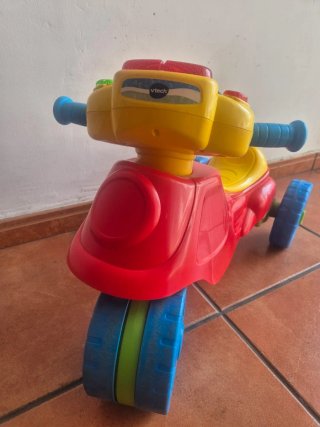 Moto Vtech 2 en 1 Aprende y Avanza