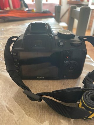 Fotocamera digitale reflex Nikon