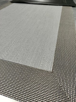 Alfombras vinilo tejido gris y negra