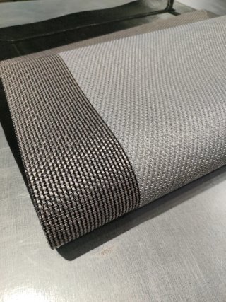 Alfombras vinilo tejido gris y negra