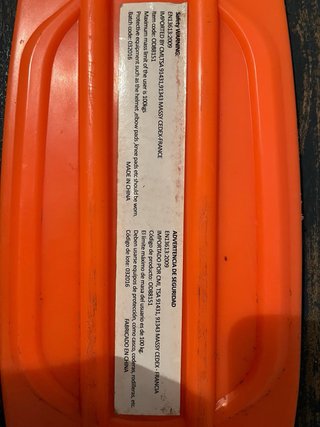 Monopatín Skate Negro y mini skate naranja