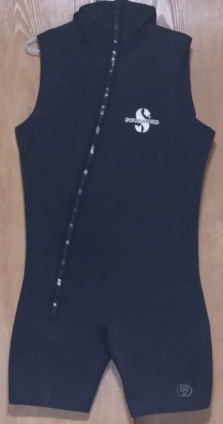Traje neopreno SCUBAPRO corto capucha sin mang