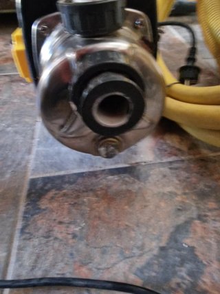 Bomba de superficie marca Delta