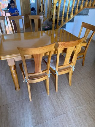 Mesa pino macizo y 6 sillas
