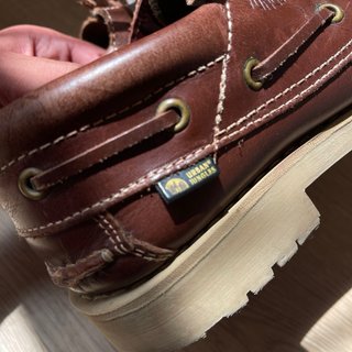 Zapatos de cuero marrones