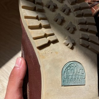 Zapatos de cuero marrones