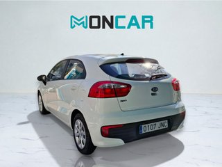 KIA Rio 1.1CRDI WGT CONCEPT