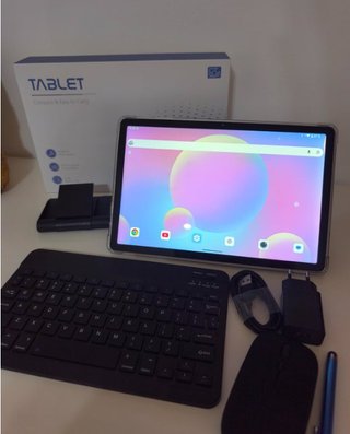 Tablet 11'' con custodia, mouse, tastiera e accessori