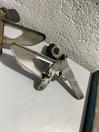 Reposapiés Moto Clásica