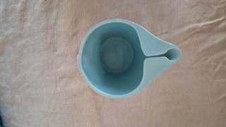 Caraffa in ceramica blu con disegno Johnnie Walker