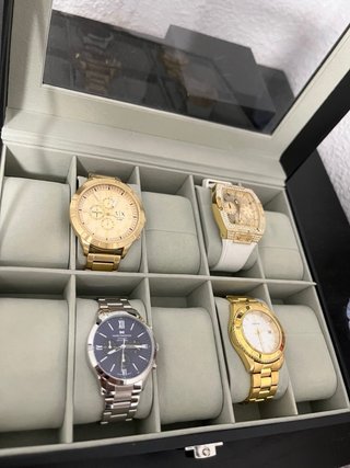 Reloj Armani Dorado