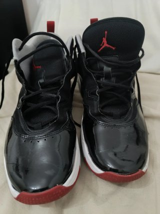 Zapatillas Jordan Flight Negras y Rojas
