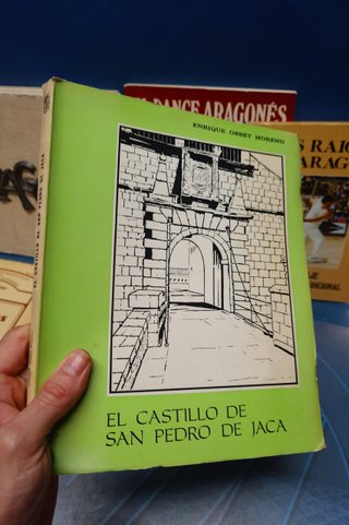 6 libros diferentes sobre Aragón