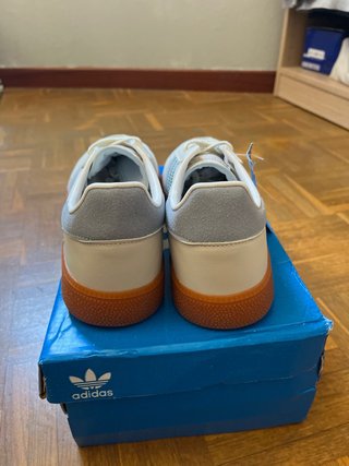Adidas Spezial Blancas y Azules Nuevas