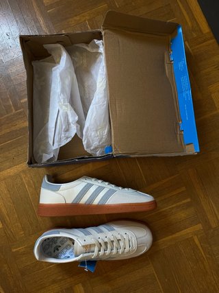 Adidas Spezial Blancas y Azules Nuevas