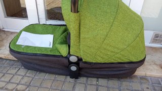 Cuco de bebé verde y negro