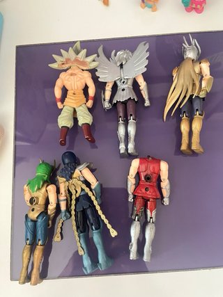 Conjunto di figure dei Cavalieri dello Zodiaco