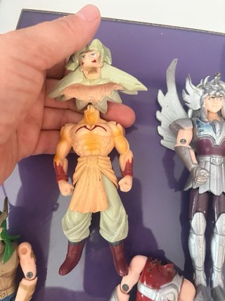 Conjunto di figure dei Cavalieri dello Zodiaco