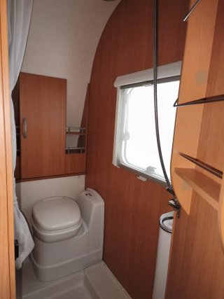 Caravana Knaus Sport FDK 500