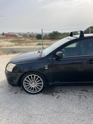 Toyota Avensis 2005
