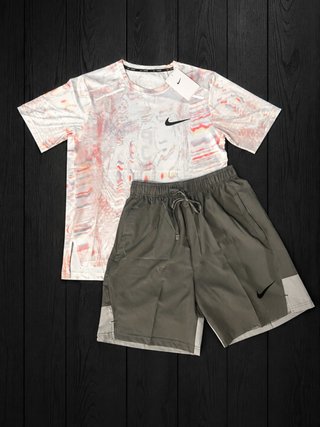 Conjunto Nike Camiseta y Pantalón Corto