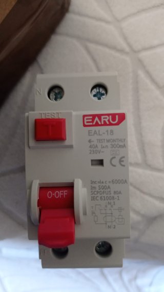 EARU EAL-18 Interruptor Diferencial