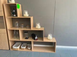 Estantería de madera y cristal nueva