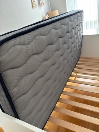 Cuna convertible en cama + colchón 70 x 140