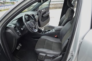 Volvo XC40 R-Design Bild-Hibrid 4x4+navegacion+USB