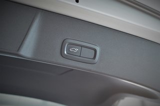 Volvo XC40 R-Design Bild-Hibrid 4x4+navegacion+USB
