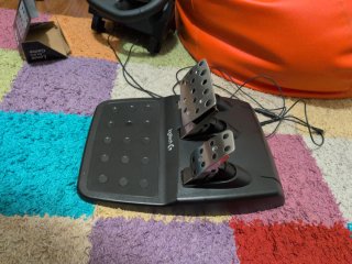Volante Logitech G920 con Pedales