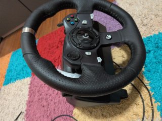 Volante Logitech G920 con Pedales