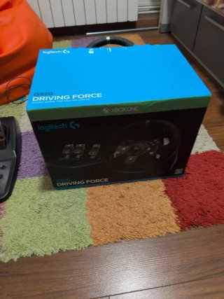 Volante Logitech G920 con Pedales