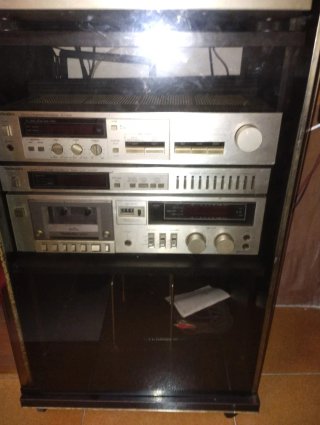 Equipo de música Technis: tocadiscos, amplificador