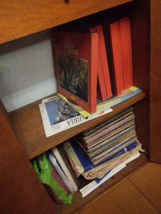 Equipo de música Technis: tocadiscos, amplificador