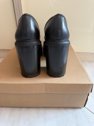 Mocassini Steve Madden tacco alto neri in vera lep