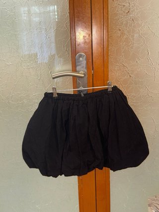 Falda globo negra