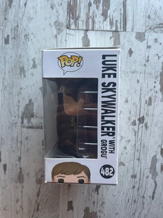 Funko Pop! Star Wars Luke Skywalker con Grogu 482