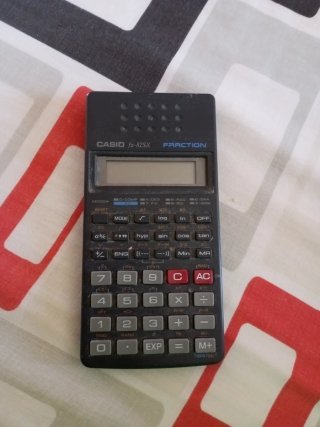 Calculadora Casio fx-82SX