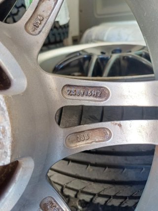 MOMO RACER "Canale Rovescio" 16" 4x100