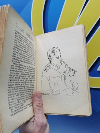 Libro, Les Yeux Ouverts dans Paris Insurgé, Claude Roy