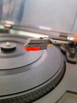 Equipo de música Sharp CMS-1600 con tocadiscos