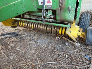 Rotoempacadora John Deere 550