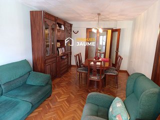 Piso en venta en Joc de la Bola - Camps d'Esports - Ciutat Jardí - Montcada en Lleida