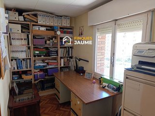 Piso en venta en Joc de la Bola - Camps d'Esports - Ciutat Jardí - Montcada en Lleida