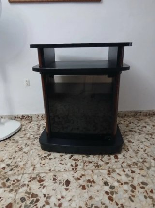 Mesa TV cristal y madera, parte superior giratotia