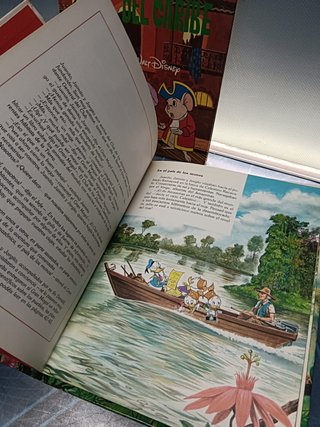 4 cómics, tebeos Disney, montera, toray