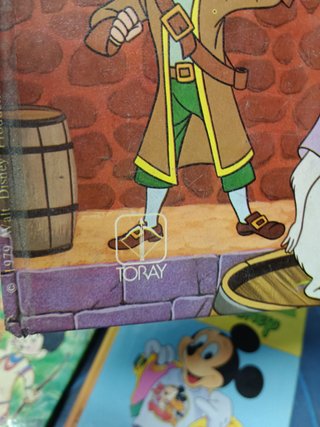 4 cómics, tebeos Disney, montera, toray